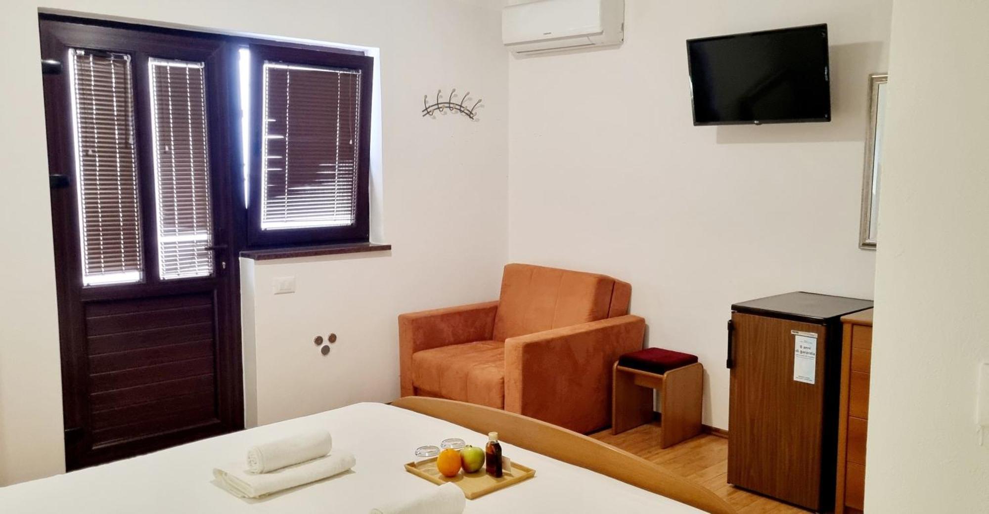 Nadija Rooms Funtana Extérieur photo